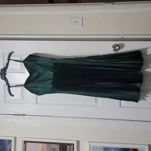 Gianni Bini Green Pleated Midi Cocktail Dress